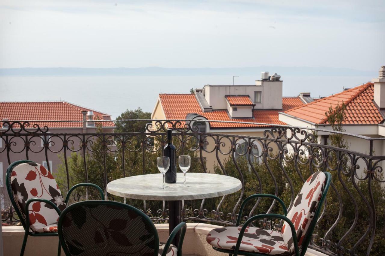 Apartments Cvjetni Dvori Макарська Екстер'єр фото