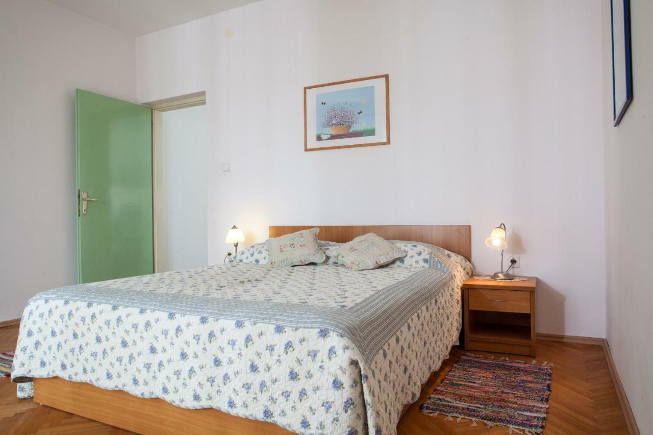 Apartments Cvjetni Dvori Макарська Екстер'єр фото
