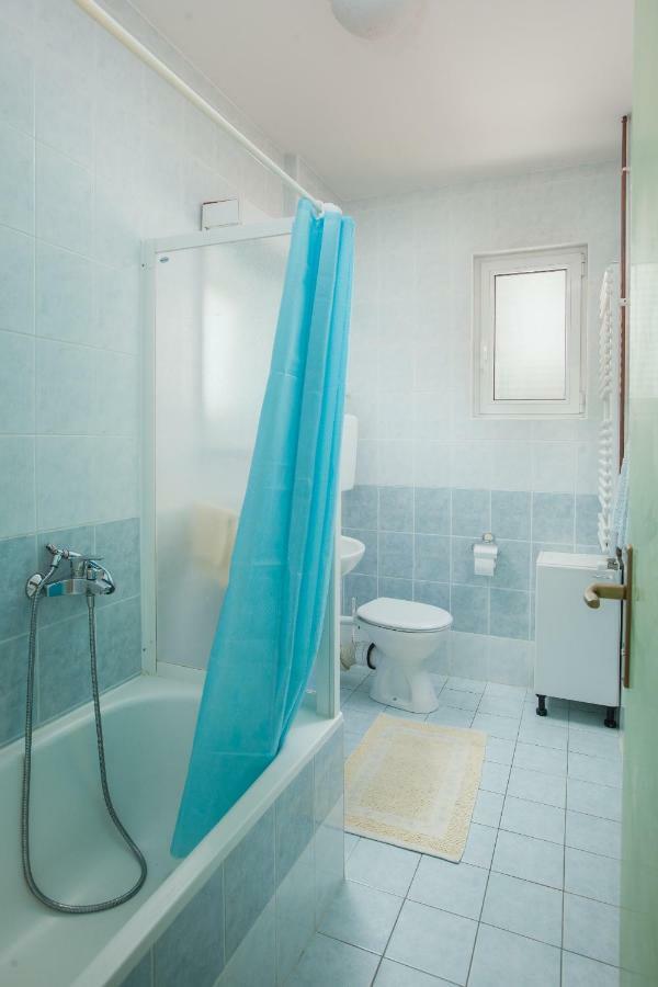 Apartments Cvjetni Dvori Макарська Екстер'єр фото