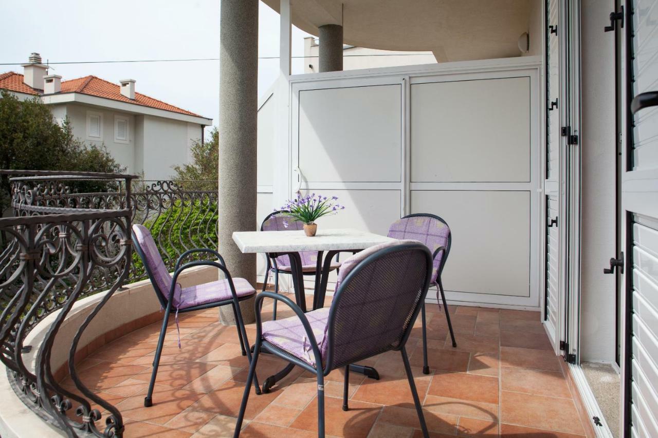 Apartments Cvjetni Dvori Макарська Екстер'єр фото