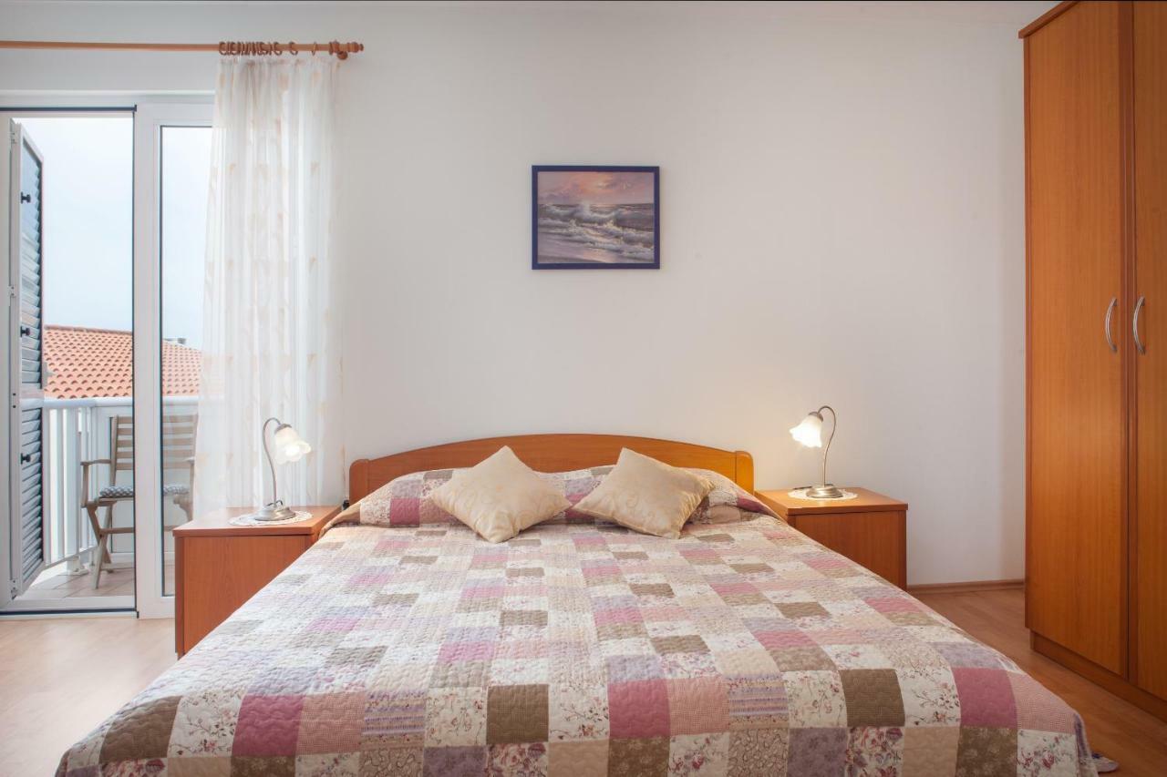 Apartments Cvjetni Dvori Макарська Екстер'єр фото